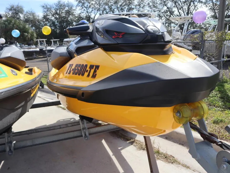 Slide: The Image of Sea-Doo GTR 230 2022 - 3