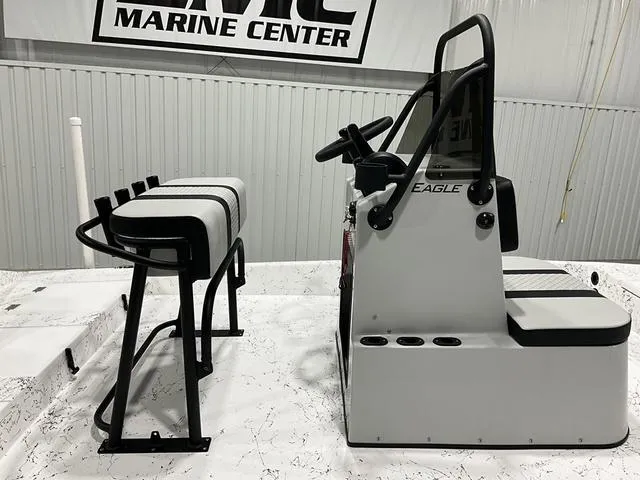 Slide: The Image of Freedom Boats 16' Eagle 2025 - 6