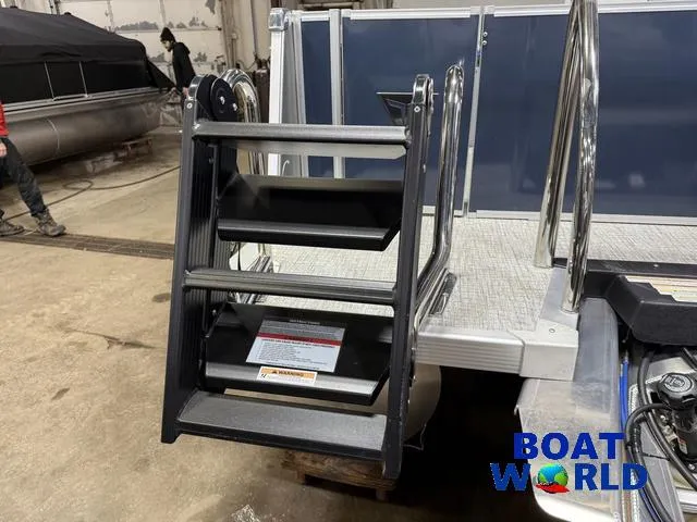 Slide: The Image of Tahoe Cascade 2385 Elite Cruise Tritoon & Honda 4-Stroke 2025 - 47