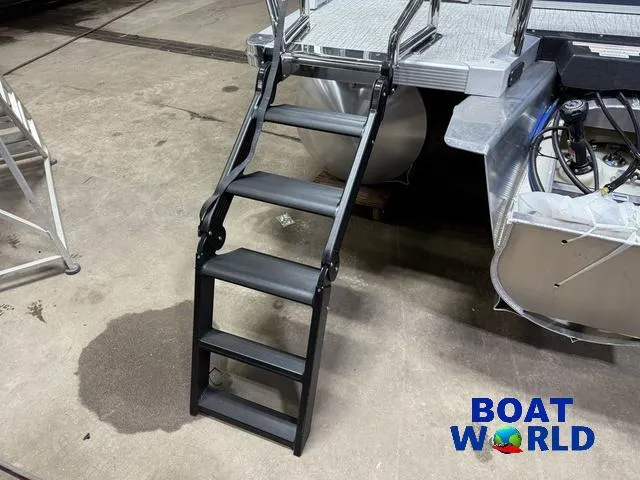 Slide: The Image of Tahoe Cascade 2385 Elite Cruise Tritoon & Honda 4-Stroke 2025 - 48