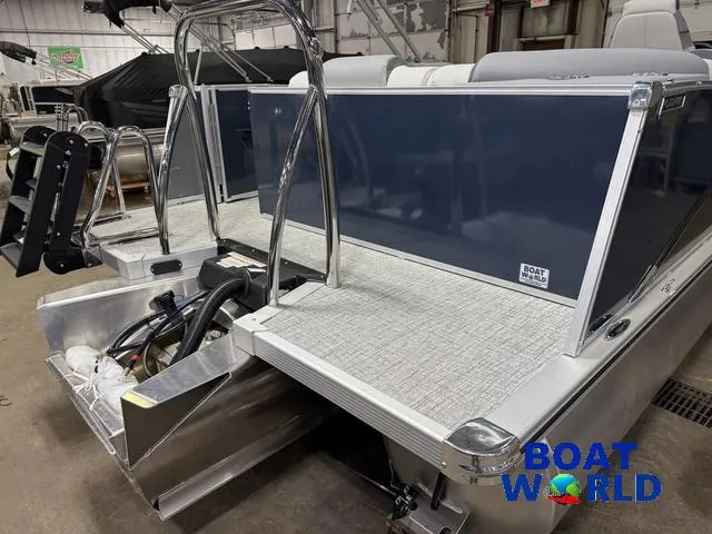 Slide: The Image of Tahoe Cascade 2385 Elite Cruise Tritoon & Honda 4-Stroke 2025 - 52