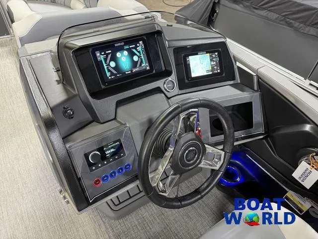 Slide: The Image of Tahoe Cascade 2385 Quad Lounge & Honda 4-Stroke EFI 2025 - 14