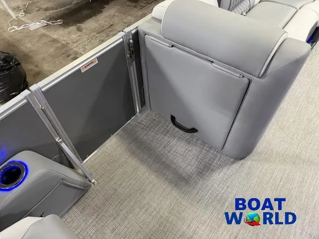 Slide: The Image of Tahoe Cascade 2385 Quad Lounge & Honda 4-Stroke EFI 2025 - 26