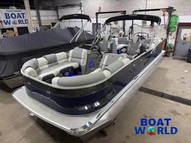 Slide: The Image of Tahoe Cascade 2385 Quad Lounge & Honda 4-Stroke EFI 2025 - 3