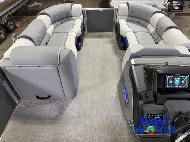 Slide: The Image of Tahoe Cascade 2385 Quad Lounge & Honda 4-Stroke EFI 2025 - 31