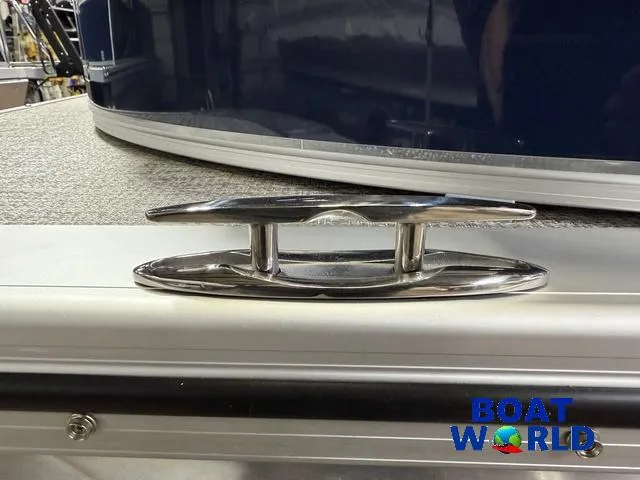 Slide: The Image of Tahoe Cascade 2385 Quad Lounge & Honda 4-Stroke EFI 2025 - 44