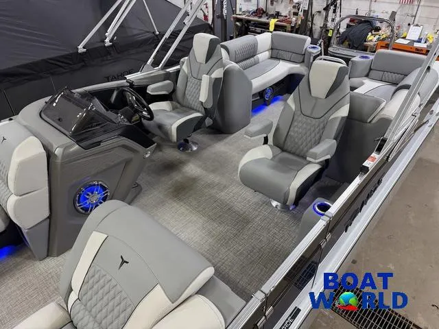 Slide: The Image of Tahoe Cascade 2385 Quad Lounge & Honda 4-Stroke EFI 2025 - 5