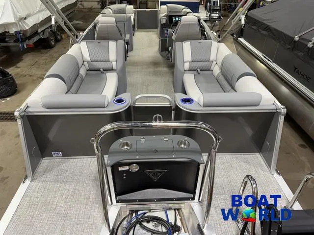 Slide: The Image of Tahoe Cascade 2385 Quad Lounge & Honda 4-Stroke EFI 2025 - 7