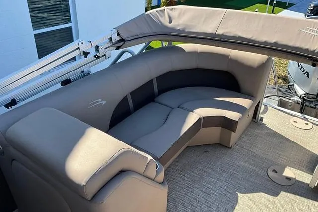 Slide: The Image of Bennington 23 SPDX 2019 - 23