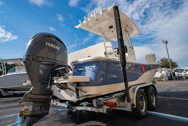 Slide: The Image of Sea Fox 231 Bay Fox 2025 - 5