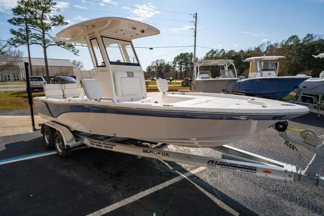 Slide: The Image of Sea Fox 231 Bay Fox 2025 - 8