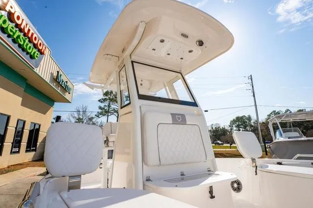 Slide: The Image of Sea Fox 231 Bay Fox 2025 - 9