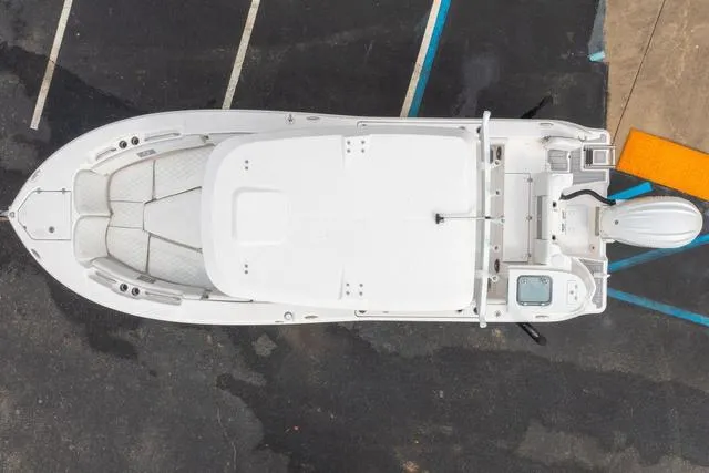 Slide: The Image of Sea Fox 248 Commander 2025 - 21