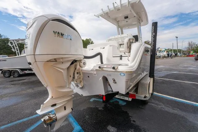 Slide: The Image of Sea Fox 248 Commander 2025 - 3
