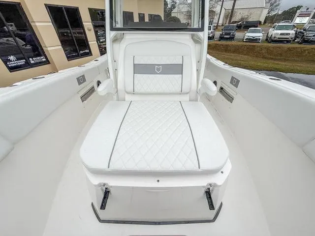 Slide: The Image of Sea Fox 268 Commander 2025 - 23