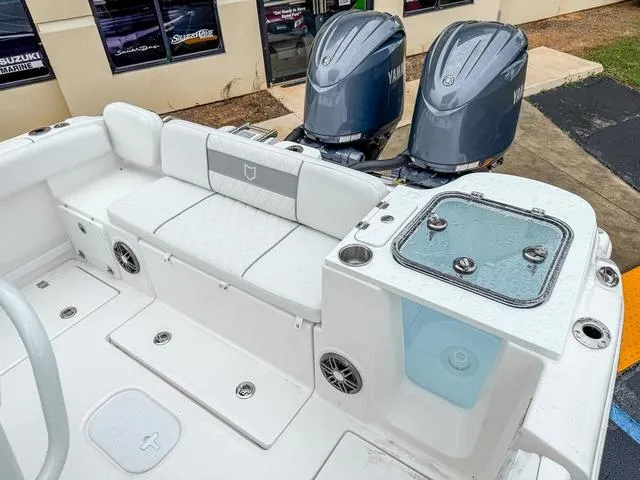 Slide: The Image of Sea Fox 268 Commander 2025 - 9