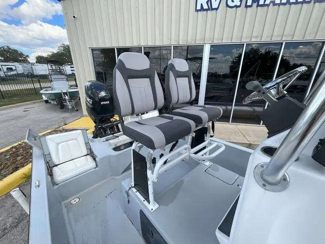 Slide: The Image of Blue Wave 2200 STL 2017 - 13