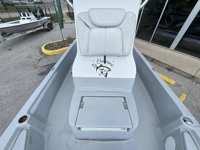 Slide: The Image of Blue Wave 2200 STL 2017 - 14