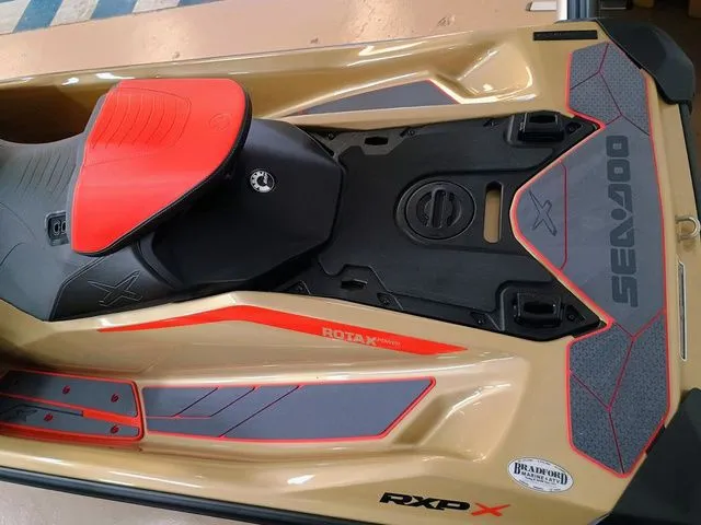 Slide: The Image of Sea-Doo RXP-X 325 2025 - 23