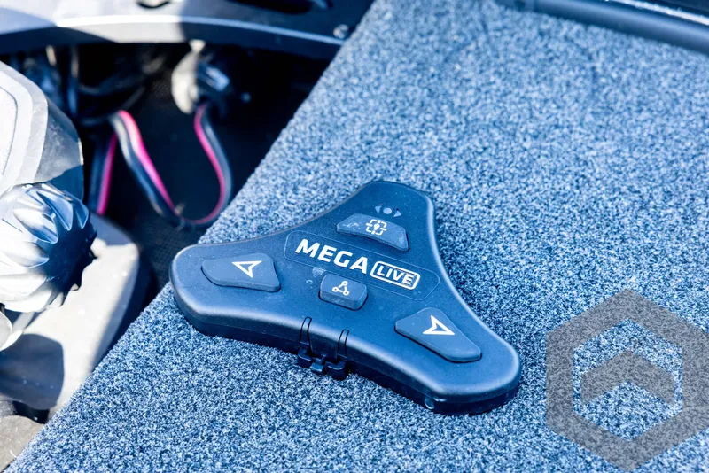 Slide: The Image of Control panel on 2017 Nitro Z21 Z-PRO boat, featuring MEGA Live technology. - 35