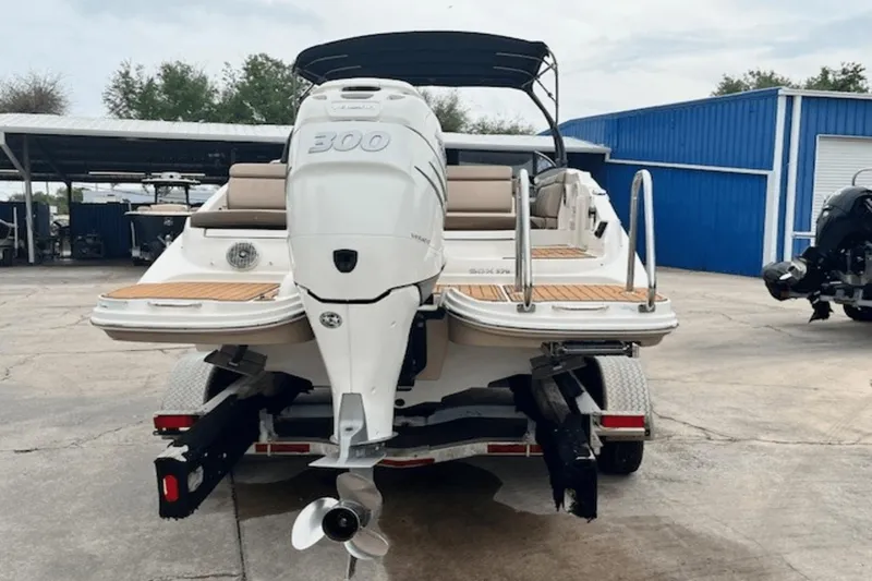 Slide: The Image of Sea Ray 270 SDX Outboard 2017 - 2