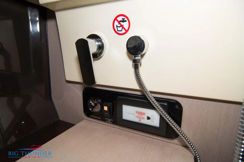 Slide: The Image of Invictus GT320S 2024 - 50