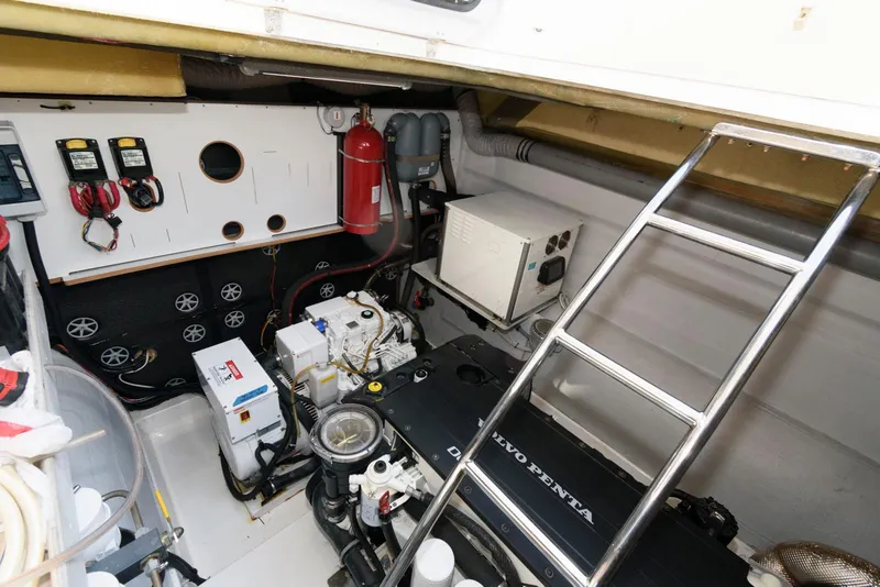 Slide: The Image of Fountaine Pajot MY6 2022 - 54