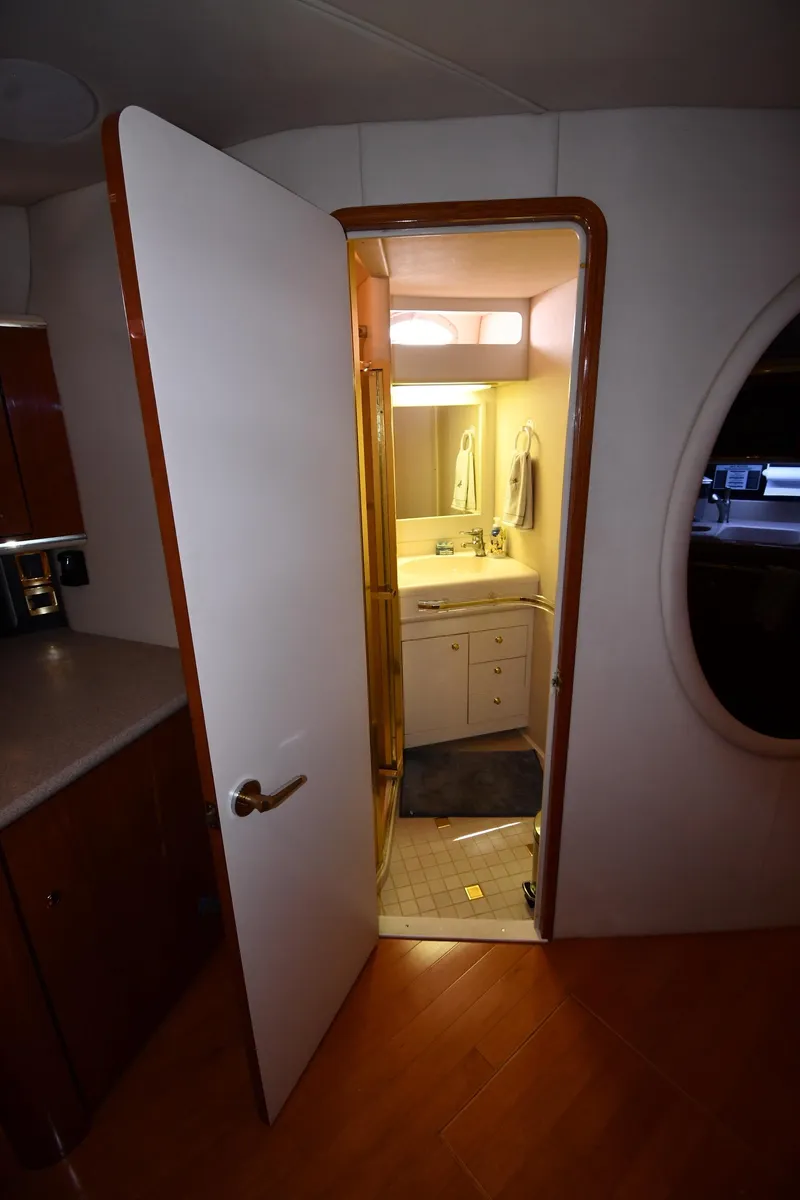 Slide: The Image of Sea Ray 500 Sundancer 1998 - 52