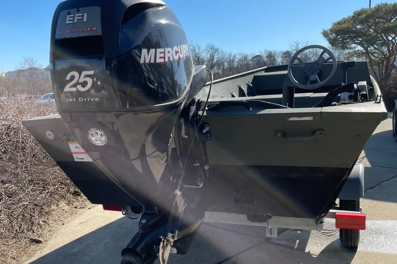 Slide: The Image of 2021 Lowe 1648 Jon boat with Mercury 25 EFI Jet Drive engine. - 3