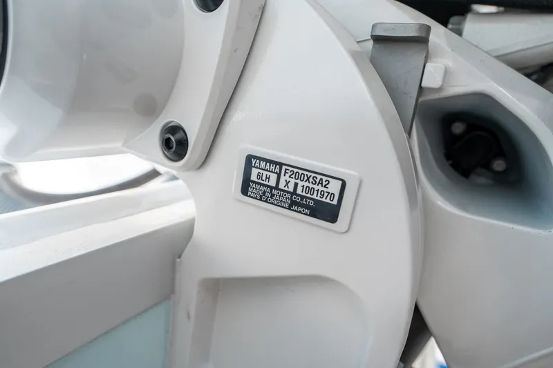 Slide: The Image of Close-up of Yamaha engine label on 2025 Sea Hunt GAMEFISH 27 CB boat. - 42