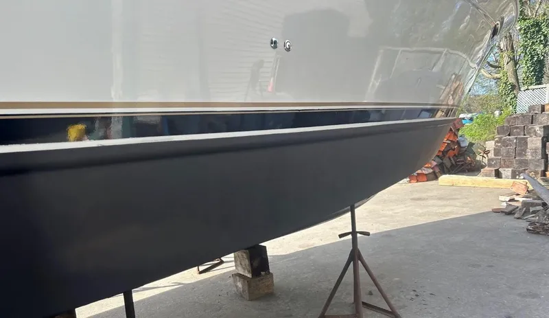 Slide: The Image of Carver 444 Cockpit Motor Yacht 2005 - 111