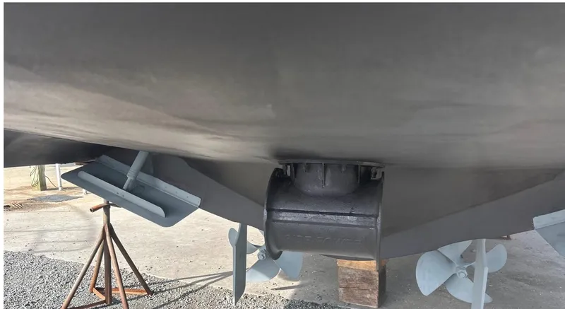 Slide: The Image of Carver 444 Cockpit Motor Yacht 2005 - 114