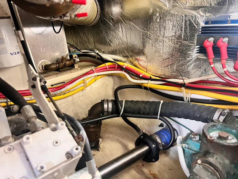 Slide: The Image of Carver 444 Cockpit Motor Yacht 2005 - 68