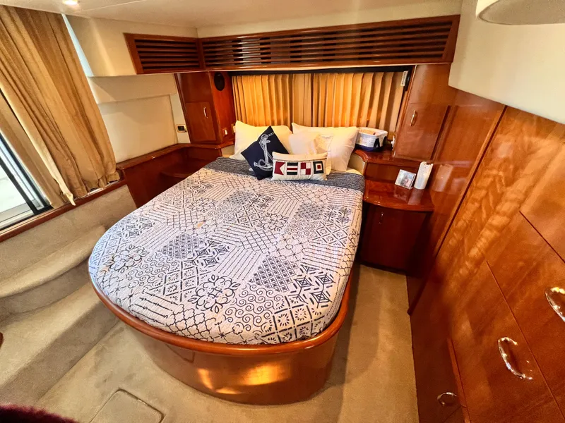 Slide: The Image of Carver 444 Cockpit Motor Yacht 2005 - 72