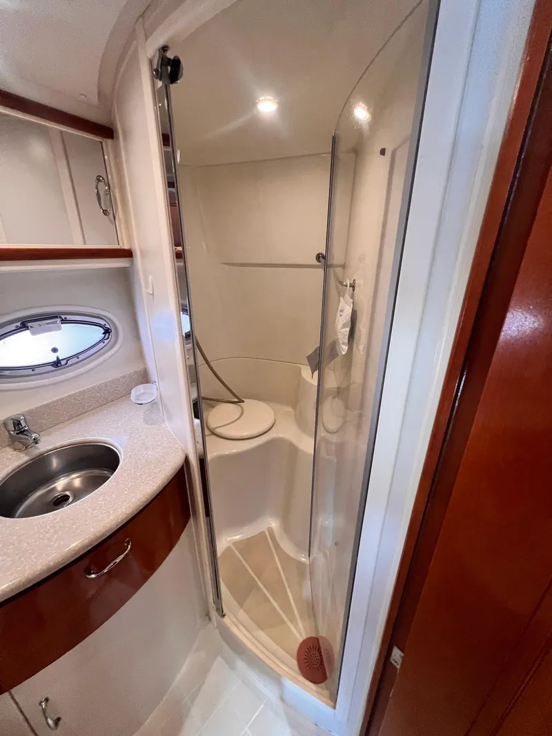 Slide: The Image of Carver 444 Cockpit Motor Yacht 2005 - 75