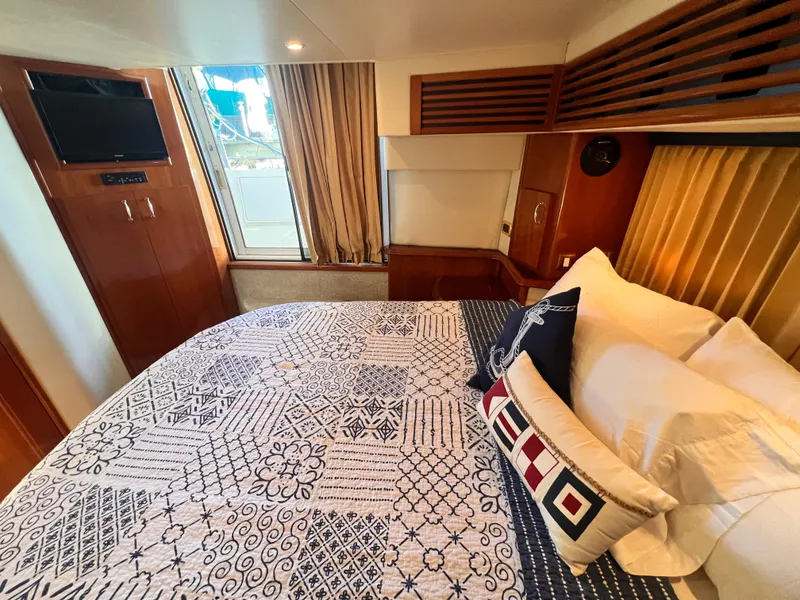 Slide: The Image of Carver 444 Cockpit Motor Yacht 2005 - 78