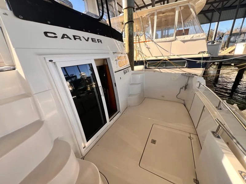 Slide: The Image of Carver 444 Cockpit Motor Yacht 2005 - 90