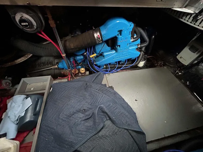 Slide: The Image of Engine compartment of a 1995 Carver 370 Aft Cabin boat. - 24