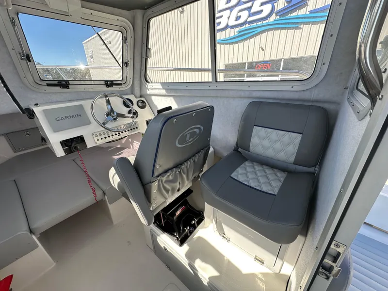 Slide: The Image of Defiance 220 Admiral 2024 - 16