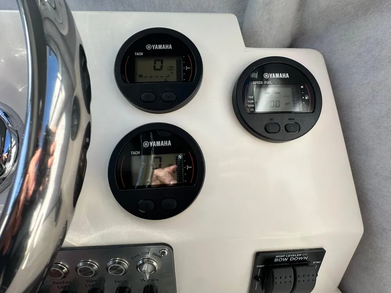 Slide: The Image of Defiance 220 Admiral 2024 - 19