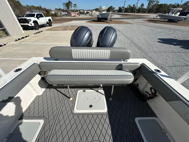 Slide: The Image of Defiance 220 Admiral 2024 - 9