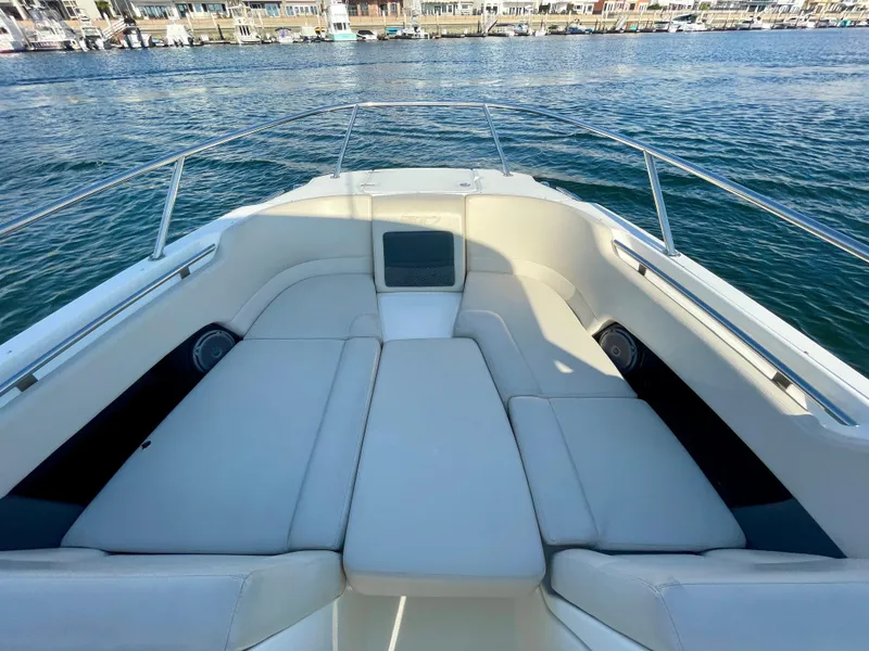Slide: The Image of Boston Whaler 230 Vantage 2018 - 50