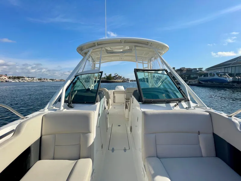 Slide: The Image of Boston Whaler 230 Vantage 2018 - 57