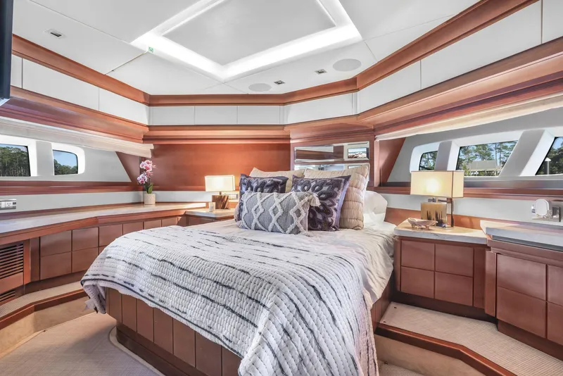 Slide: The Image of VIP stateroom - 25