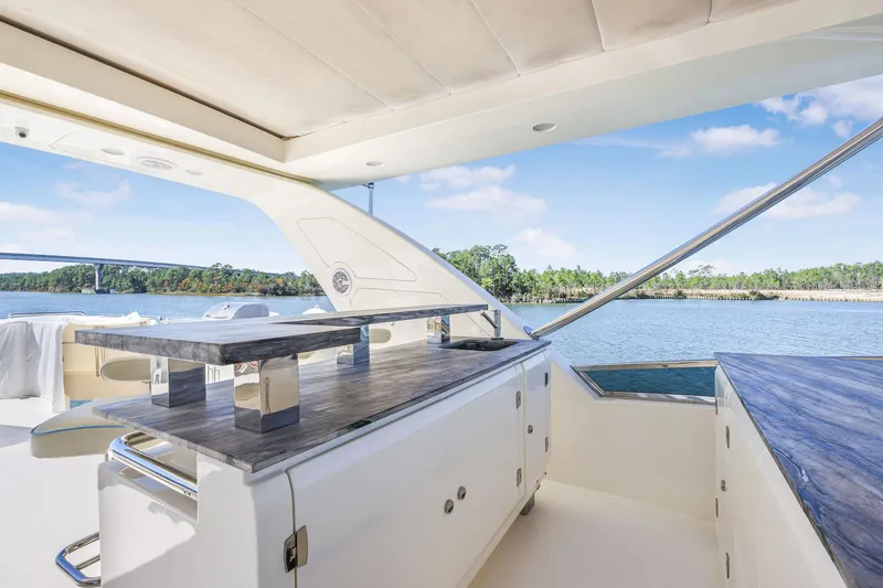 Slide: The Image of Behind flybridge bar - 53
