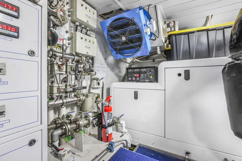 Slide: The Image of Engine room starboard forward, generator - 66