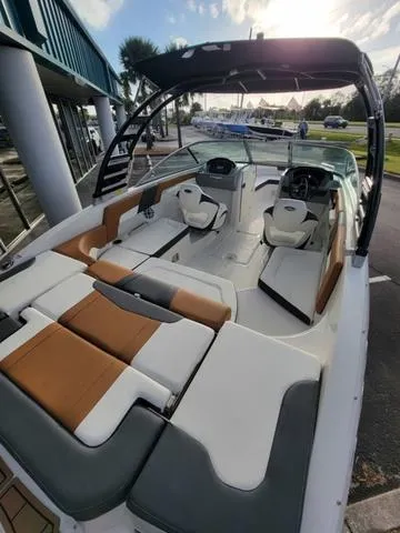 Slide: The Image of Chaparral 23 SSi OB 2025 - 14