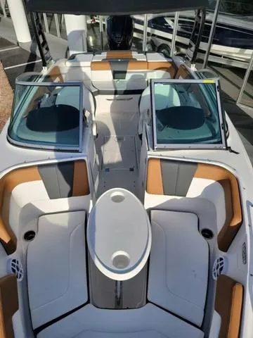 Slide: The Image of Chaparral 23 SSi OB 2025 - 31