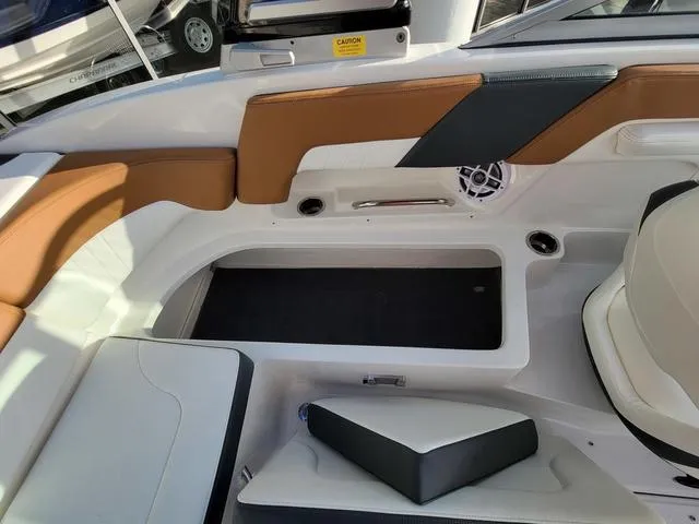 Slide: The Image of Chaparral 23 SSi OB 2025 - 35