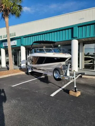 Slide: The Image of Chaparral 23 SSi OB 2025 - 4